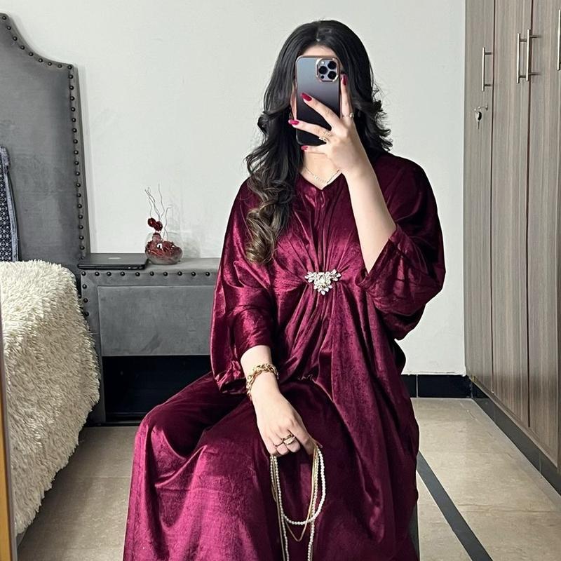 Velvet Fancy Kaftan with slit in the border embellished with fancy stone(stone may vary). Womenswear Dress Comfort Minimalist 1