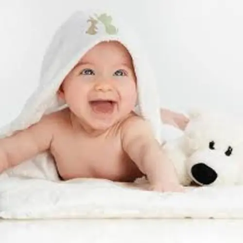 2 Elli & Raff Baby Hooded Bath Time Towels, Soft Cotton, Star Pattern, White 3
