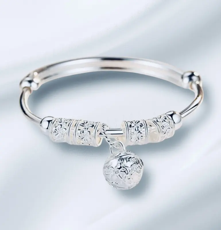 Ladies Adjustable Metal Fashion Bangle - Perfect for Any Occasion 2