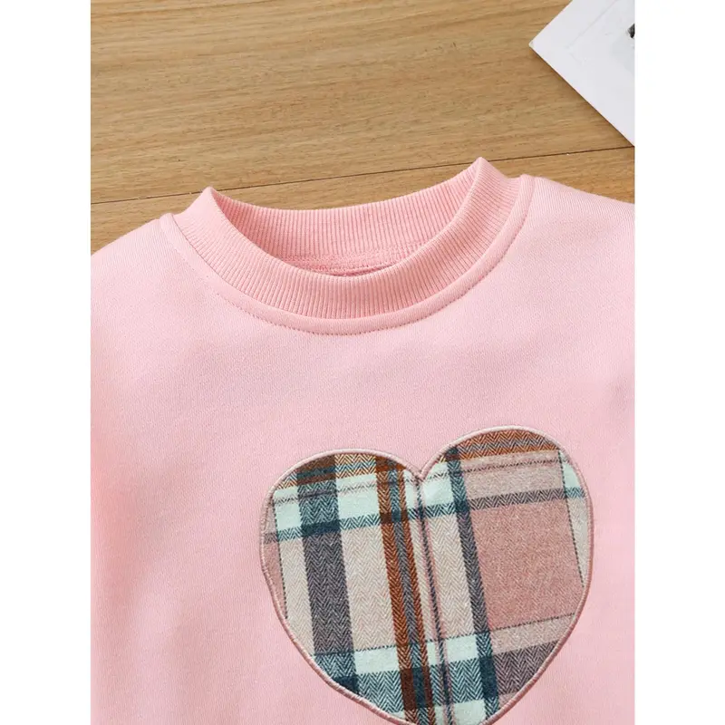 Young Girl Plaid Heart Embroidery Pullover 2