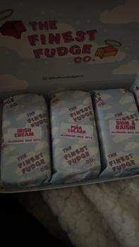 Product Review of Banoffee Handmade Fudge. The Perfect Treat. 250g Food, Snacks from B**h N**y 3