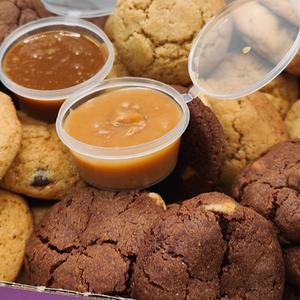 Treatbox Dip n Dunk 10 Cookie 1 Dip Fresh Biscuit Snack Dessert Chocolate Vanilla