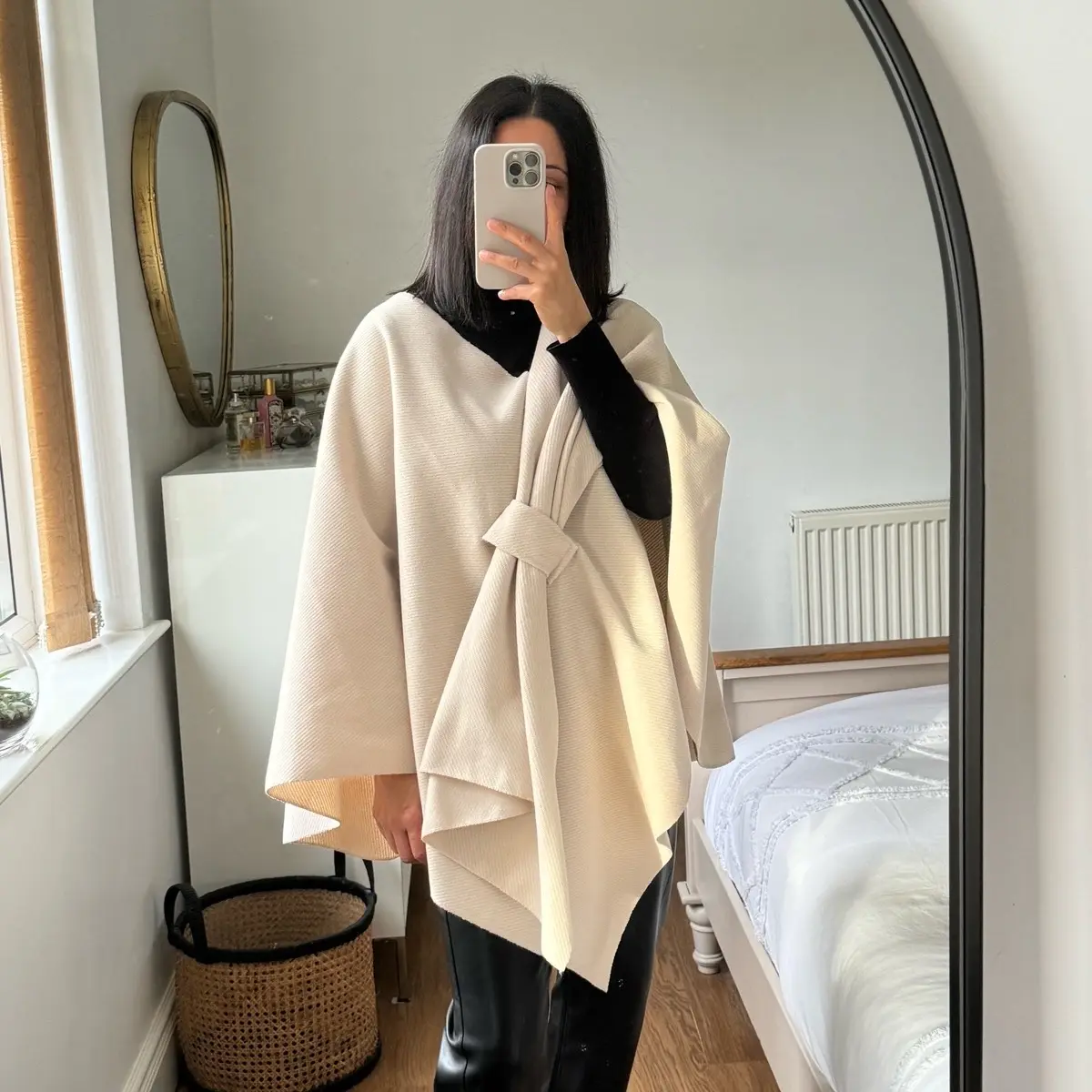 Envy loop cape Coats Comfort Women Tops Basic Womenswear