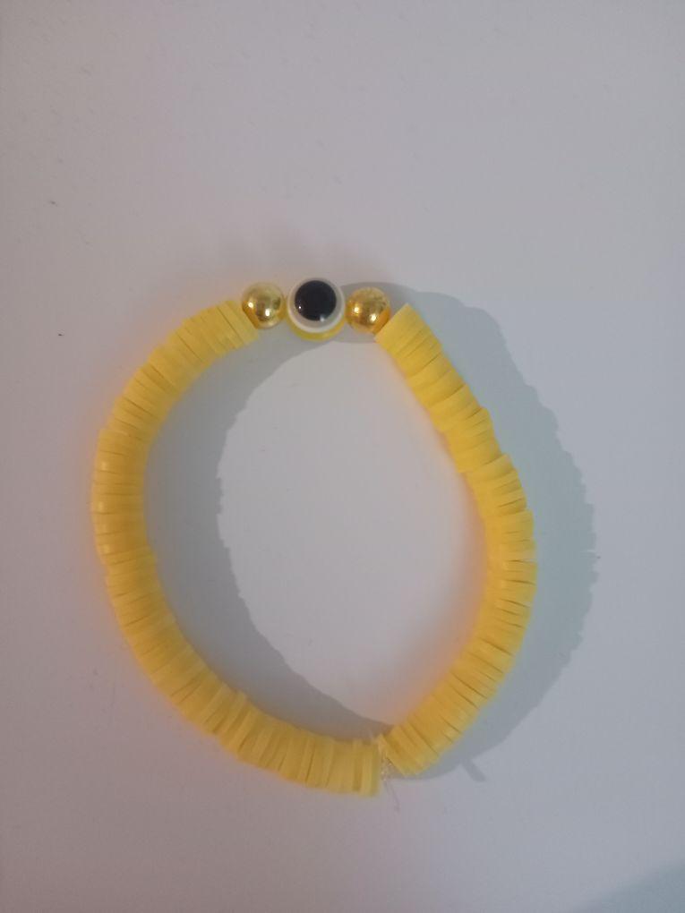 Product Introduction of Yellow Evil Eye Clay Bead Bracelet for Women, Handmade with Natural Clay and Stainless Steel 1