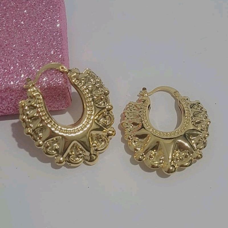 Medium size 35mm Creole Earrings, Lightweight, Great for Everyday wear 1