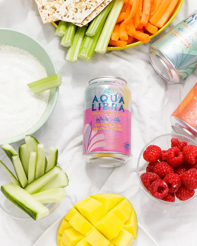 Aqua Libra Raspberry & Blackcurrant Infused Sparkling Water 24 pack of 330ml cans Fruit Beverage 3