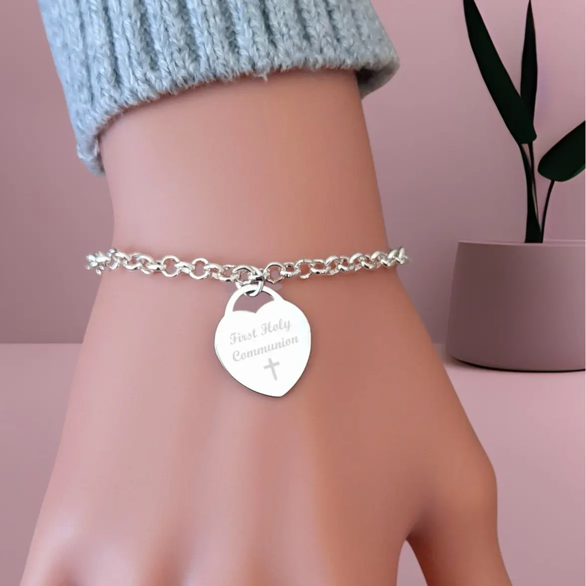 First Holy Communion Engraved Heart Charm Link Bracelet, Personalised Gift for Girl's, First Holy Communion Gift, Gift for Girls Communion