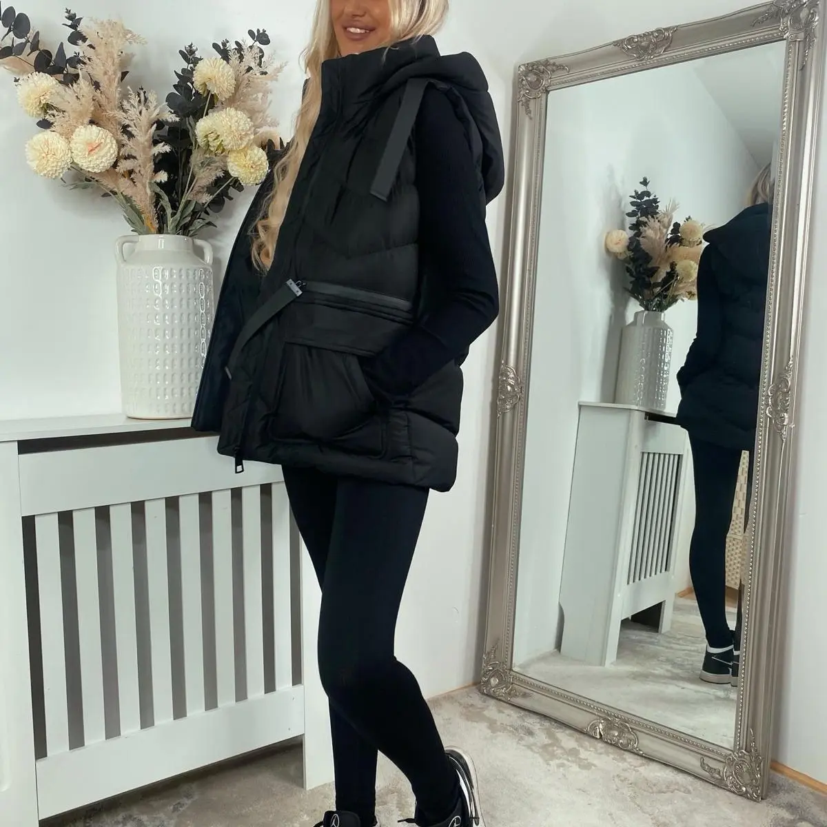 Safa padded puffer gilet with hood
