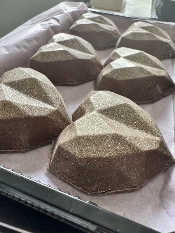 Indulge Viral Dubai pistachio Kunafa Hearts Chocolate- Bulk Available - Dessert, Cake Snack 6