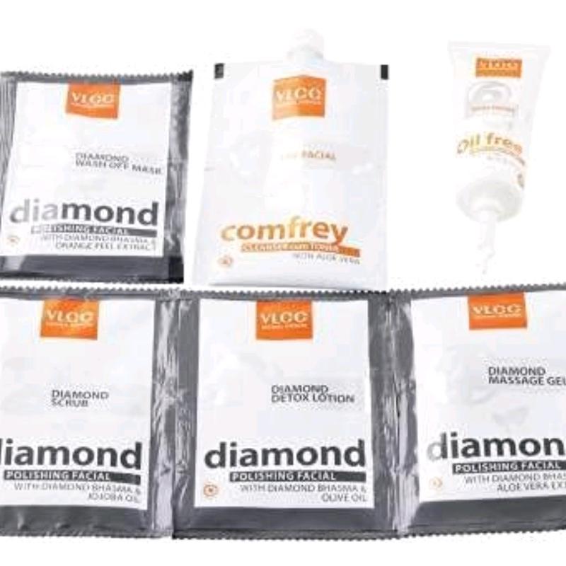 VLCC Party Glow Diamond Facial Kit  60g Moisturise Flawless Smooth Radiant Polish Glow Skin Skincare Cleansing Facial Wash Moisturizer Hydrating Cleanser 3