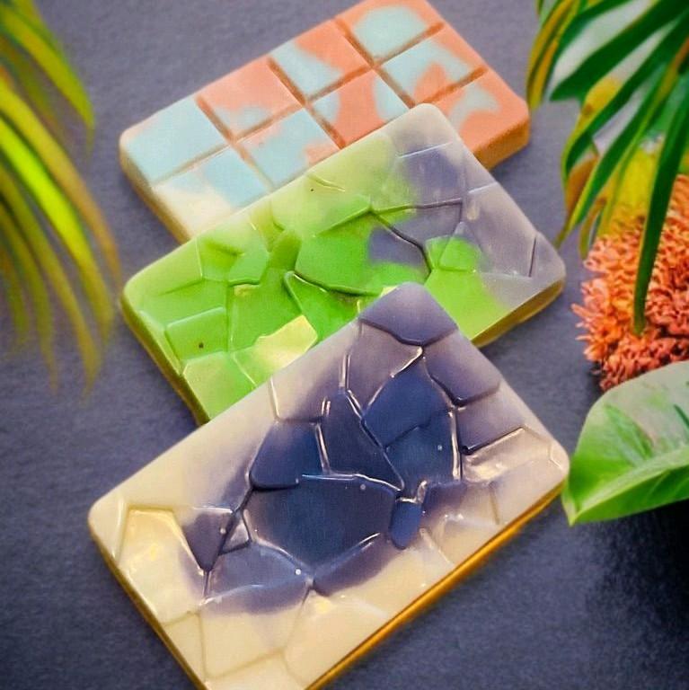 Handmade Soy Wax Medium Snap Bar Wax Melt with Fragrance and Biodegradable Glitter 3
