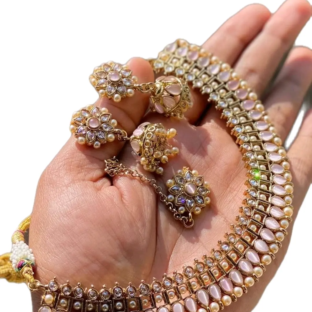 Jwellery set comes with necklace,  earings and tikka