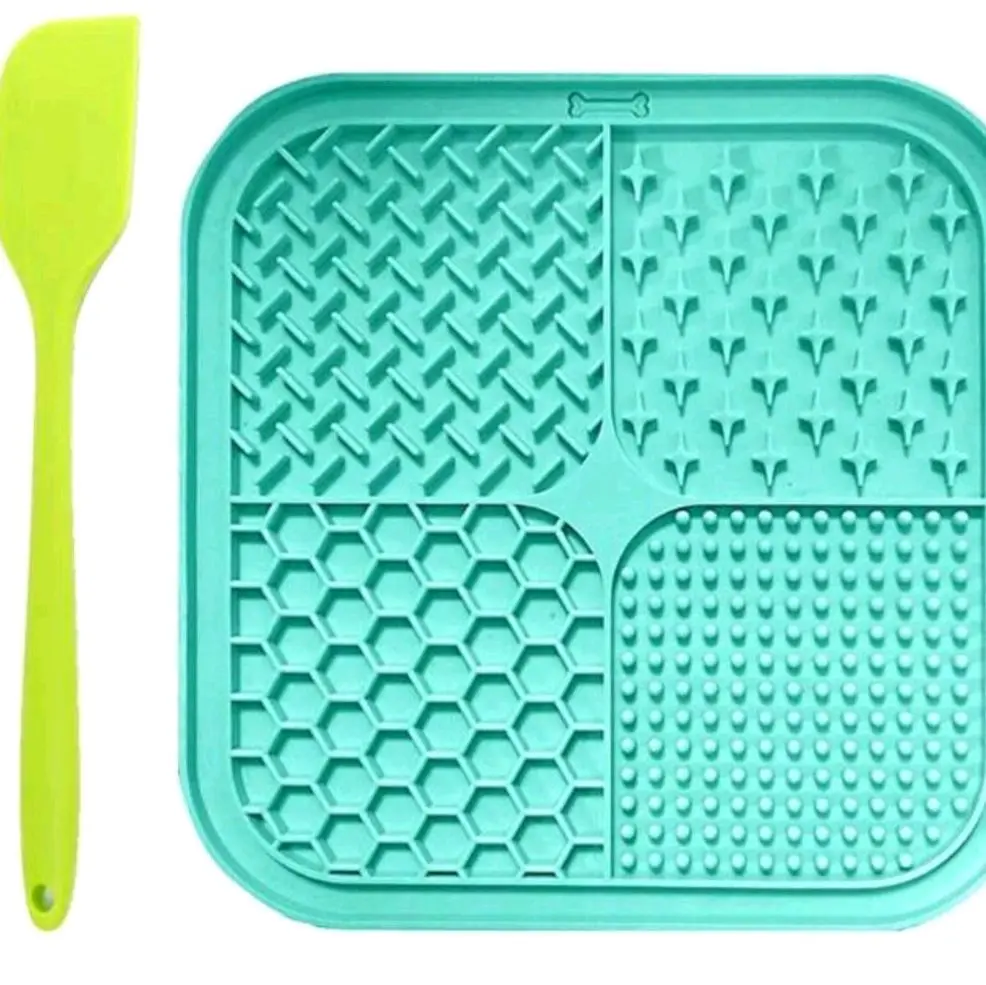Silicone Pet Slow Feeder Mat with Spatula for Dogs and Cats - Prevent Digestive Issues and Obesity