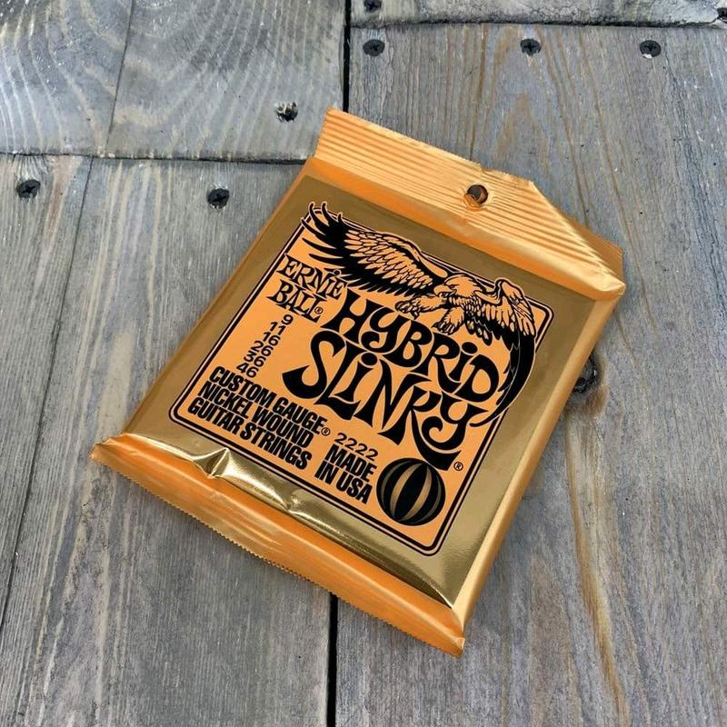 Ernie ball hybrid slinky guitar strings 2222 0