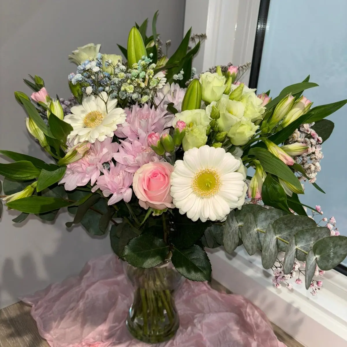Pure & Simple  -  Fresh Flower Bouquet