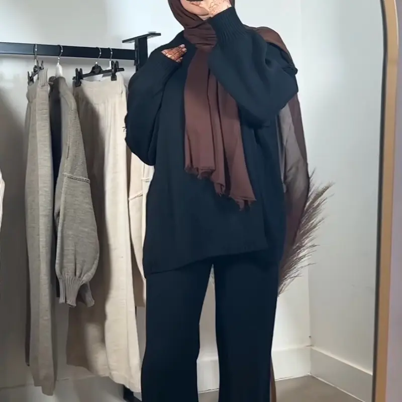 Round high neck knit Coord set 8