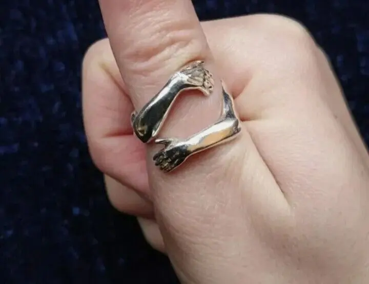 Love Hug Band Open Fashion Finger Ring Birthday Anniversary Christmas Gift for Daughter Niece Aunt Mom Grandma Sister Partner Jewelry Present 2