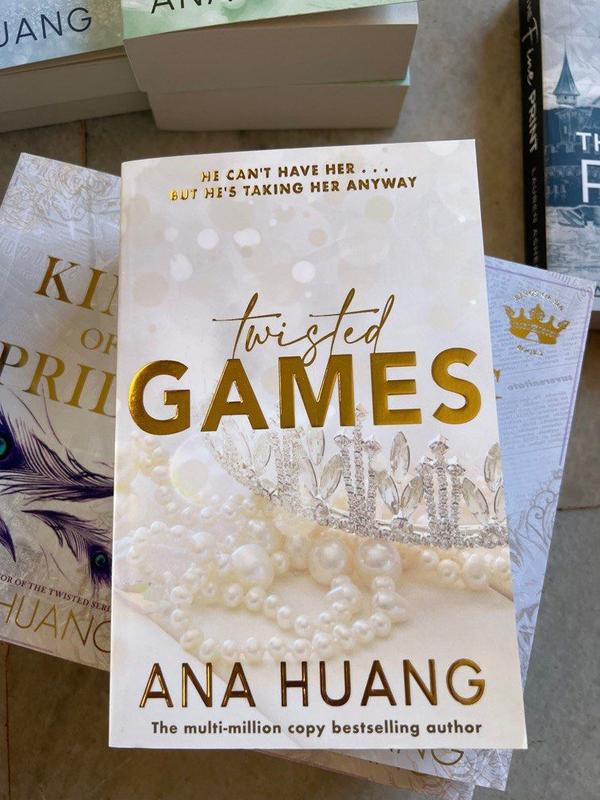Twisted Games by Ana Huang: the must-read bodyguard romance - Paperback, 5 May 2022 4