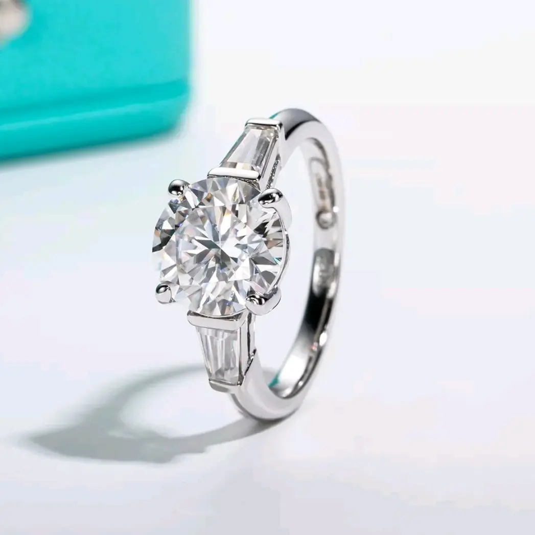 3.50ct D VVS1 Round Brilliant Cut Moissanite Ring with GRA Certificates in 18k White Gold Vermeil Plate over 925 Silver.