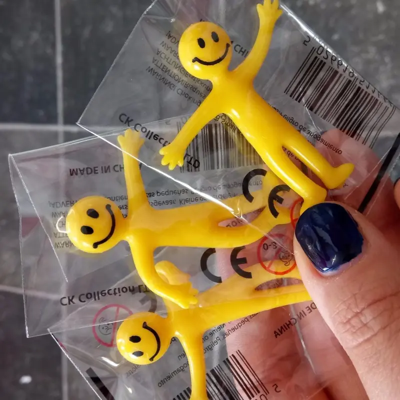 8 x Stretchy Smile Men Yellow Stretch Stretchies Kids Party Favour Loot Bag Filler Lucky Dip for Boys and Girls 3