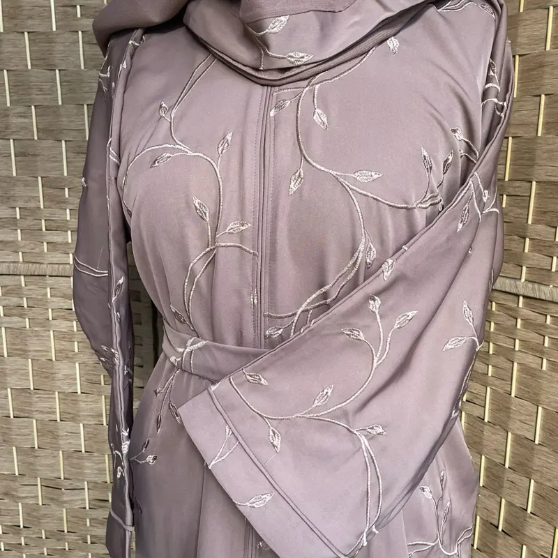 Aiza Closed Abaya  Nida - light Brown