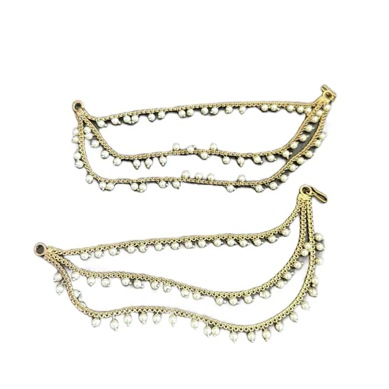 Gold Women's Earrings Holder with White Pearls - Fashion Accessory 1