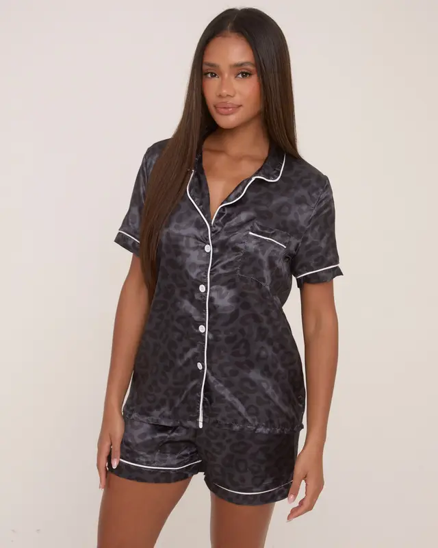 Short Sleeve Shirt And Shorts Pyjama Set 1