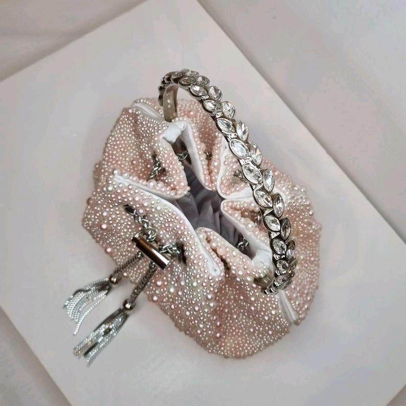 Ivory Pink Pearl Luxury Bon Bon Crystal Diamond Top Handle Tassel Chain Embellished Evening Clutch Bag for Women odourless elegant fashion bags 8