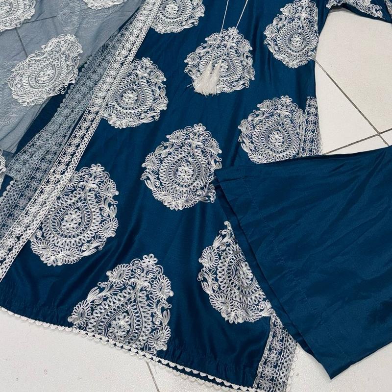 5 COLOURS! LC 7668 Embroidered work plazzo kameez design with white embroidery  Womenswear 5