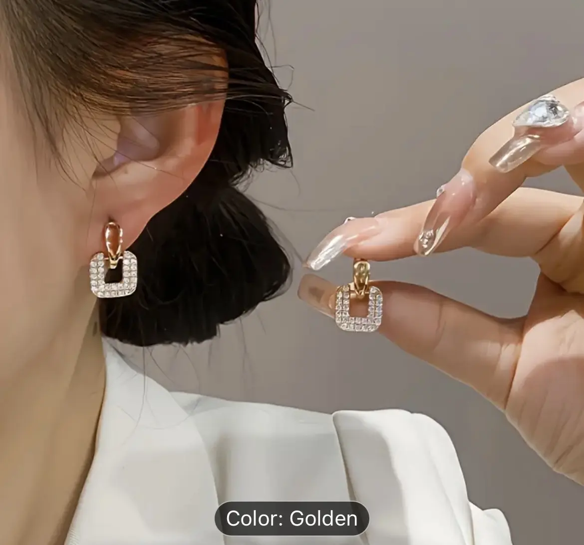 trendy woman jewellery