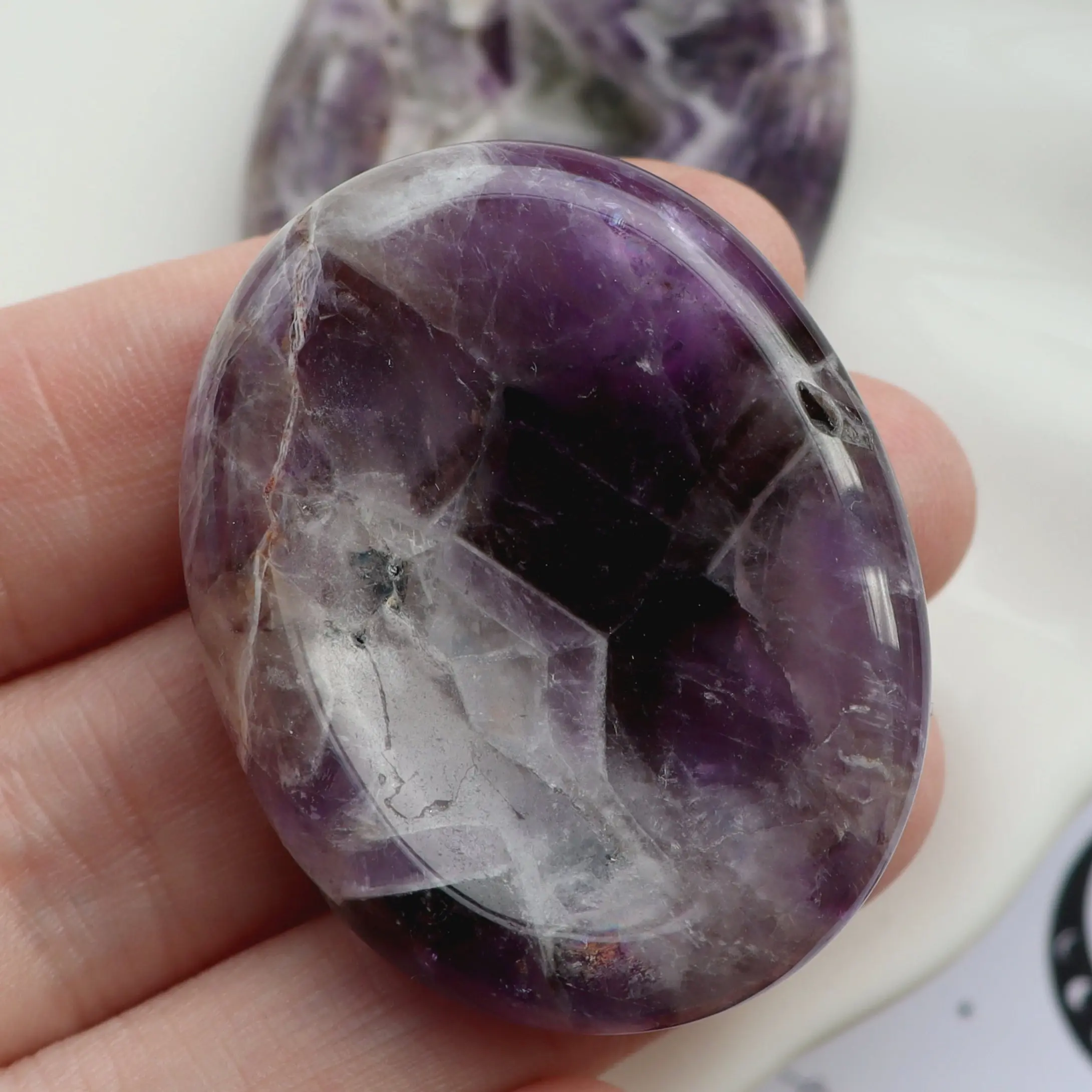 Amethyst Worry Stone – Calming Energy & Emotional Balance