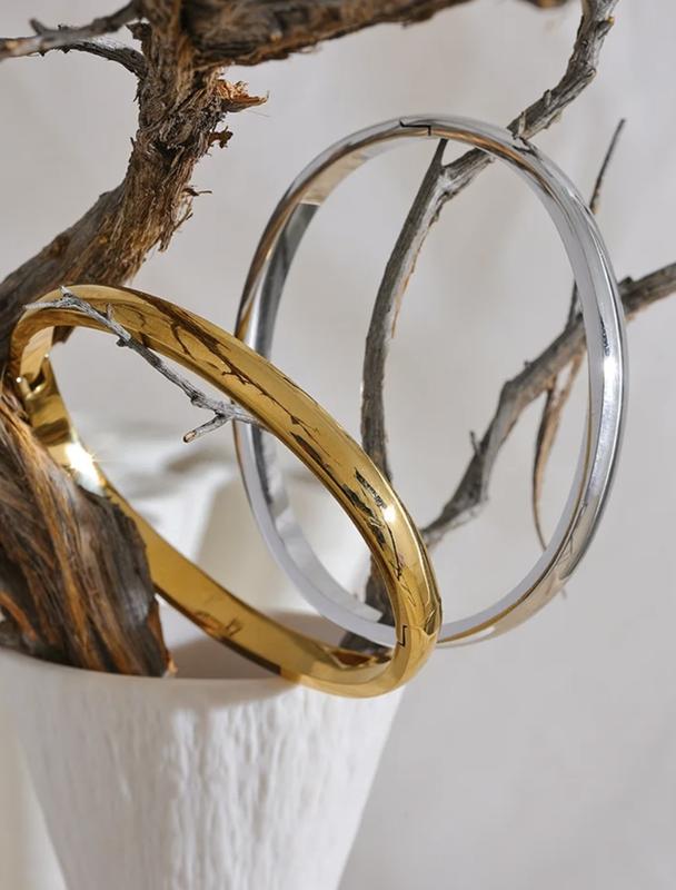 18K Gold Plated Waterproof Solid Stainless Steel Bracelet for Women - Fashion Accessory 2