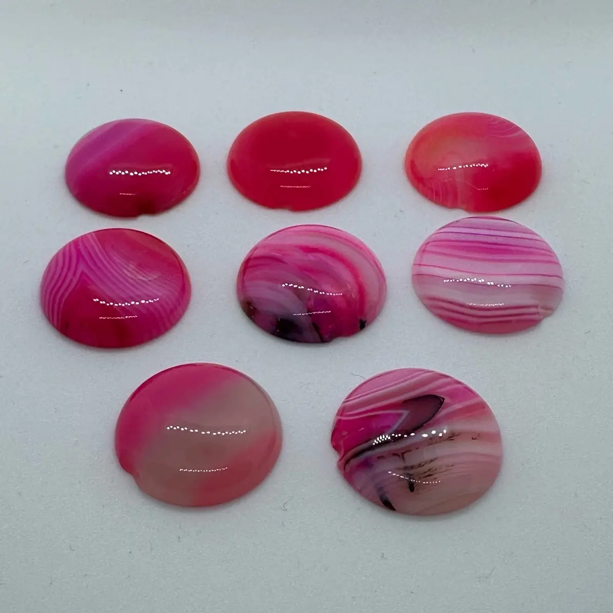 Red dyed agate domed cab