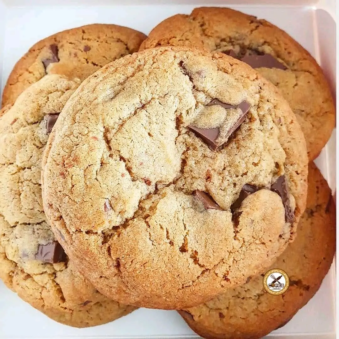 Milk Chocolate Chunk Cookies
