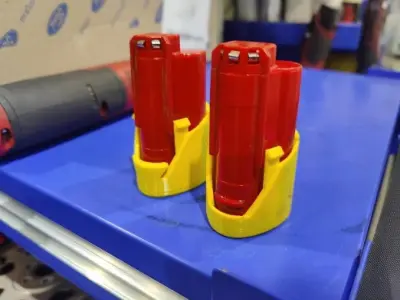 cover replacement/ spare for the smaller Milwaukee m12 battery. 3