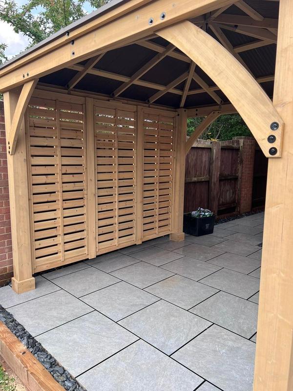 Yardistry Meridian Gazebo 12ft x 14ft (3.7m x 4.3m) with Privacy Wall & Bar Counter 3