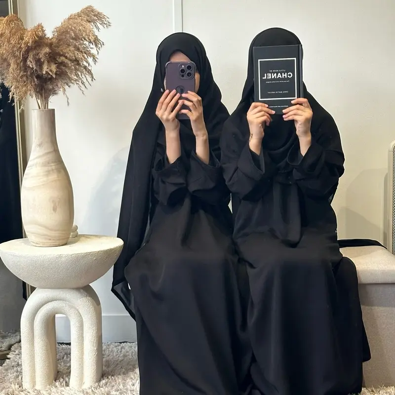 Junior Girls Abaya 4