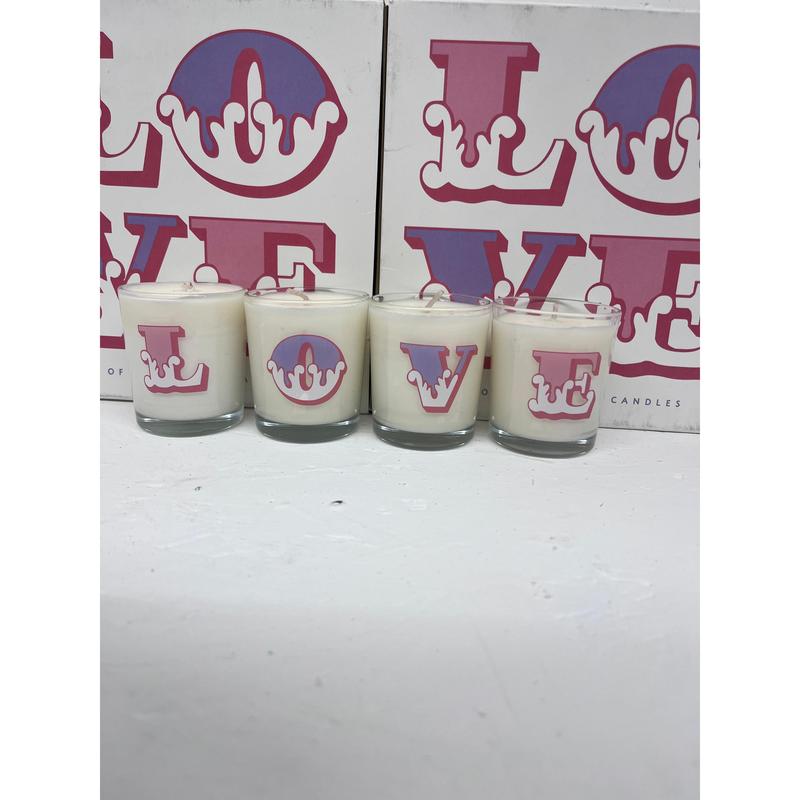 Moonpig LOVE set of 4 pure Soy scented candles Decor Gift Cozy Fragrance 8