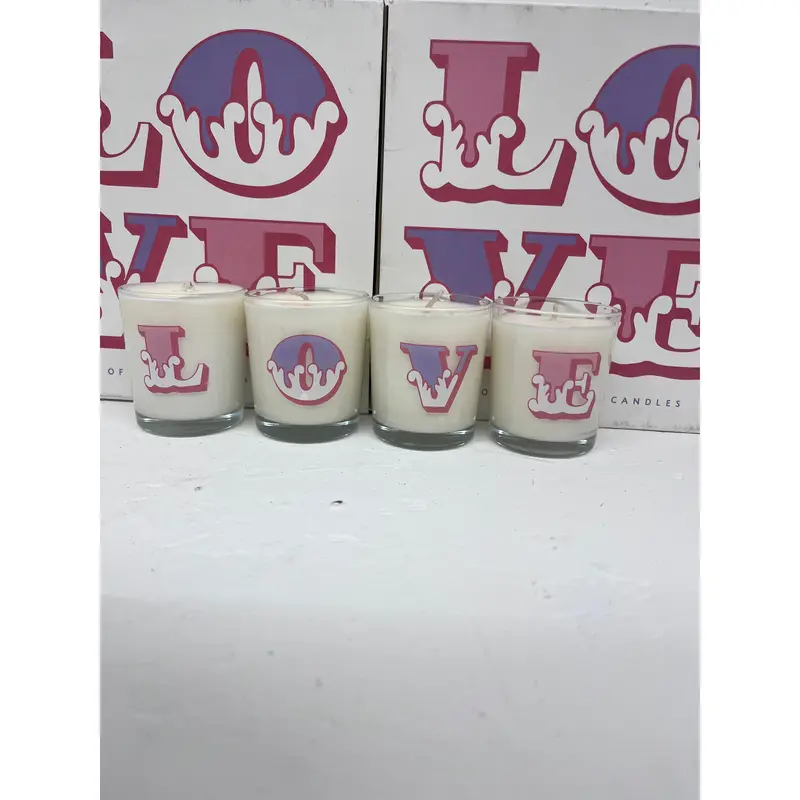 Moonpig LOVE set of 4 pure Soy scented candles Decor Gift Cozy Fragrance 8