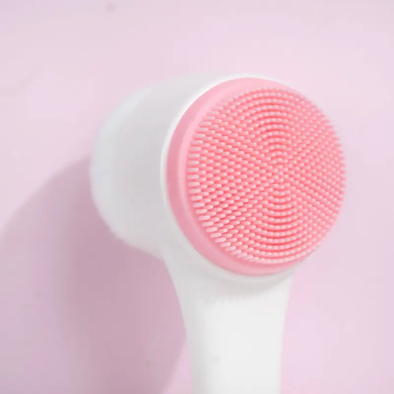 BRUSHWORKS HD FACIAL CLEANSING BRUSH 3