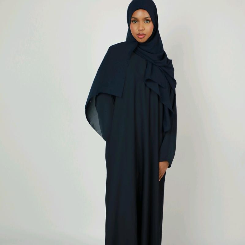 Basic Abaya With Pockets 3