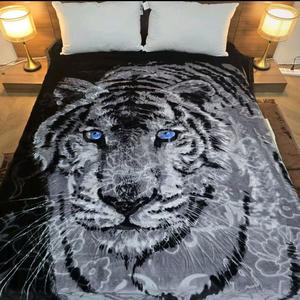 Luxury 4k Blanket King Size - Soft and Warm Polyester Material, Pink Color