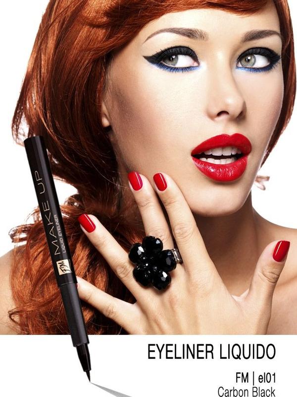 Carbon Black Liquid Eyeliner for Perfect Eye Makeup - Eyeliner 1