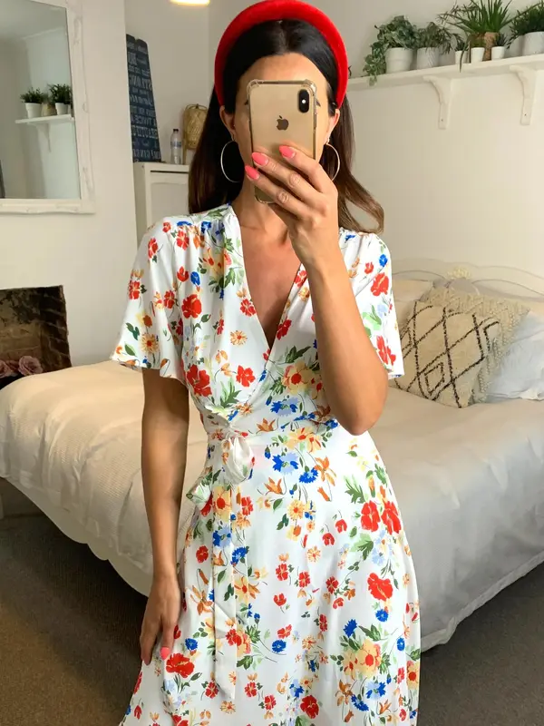 SilkFred Floral Wrap Midi Dress In White Casual Short Womenswear Feminine babydoll 1