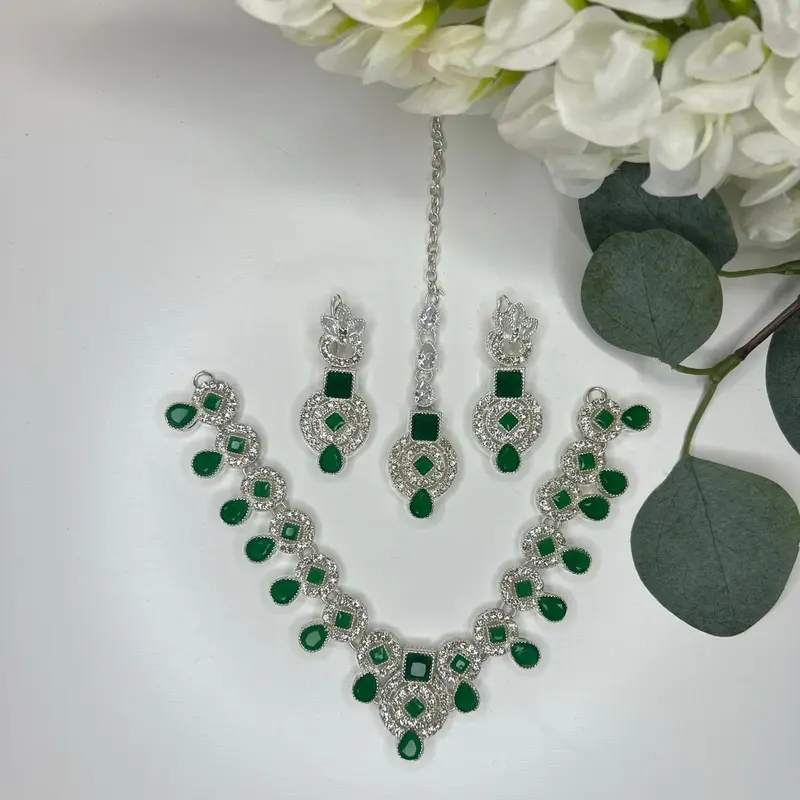 The Safa Collection - v shaped necklace sets 0