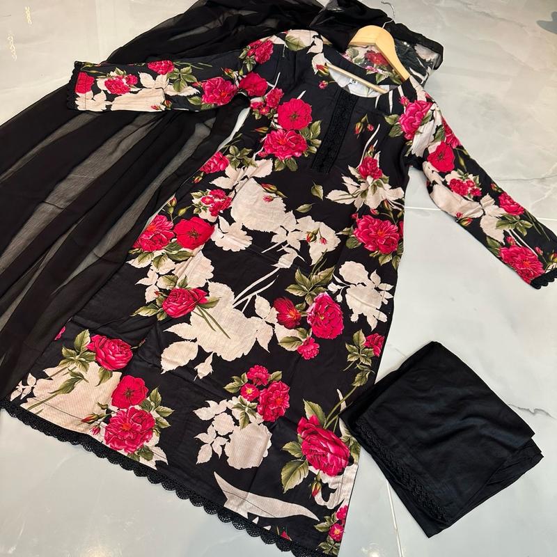 Floral linen Hit design Pakistani 3pc suit 1