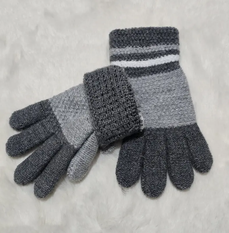 Royal Icon - Pack of 3 Unisex Kids Gloves Pro Heat Winter Gloves - Thermal Insulated Knitted Gloves with Stylish Lined Design for Boys & Girls Gloves 2