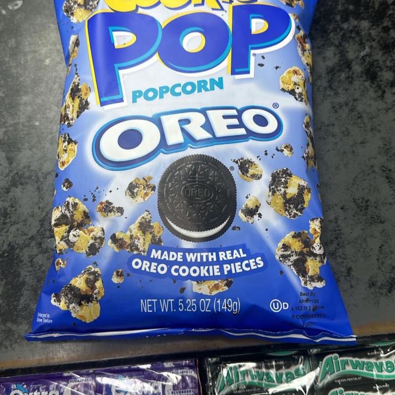 CandyPop Popcorn - 149g - Import Movie Snack - M&Ms - Oreo- Twix - Snickers Snack Chocolate Caramel Crunchy Crispy 5