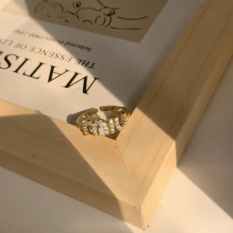 2024 Korean New Letter M Crystal Zircon Adjustable Ring for Women Gold Color Couple Rings Elegant Women's Daily Work Accessories 2