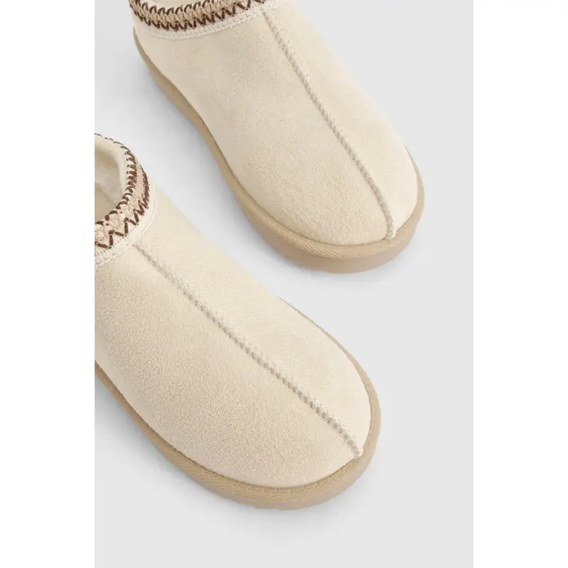 Embroidered Cosy Mules 5